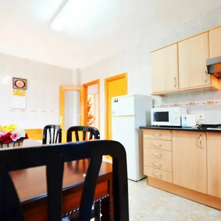 Villa East *